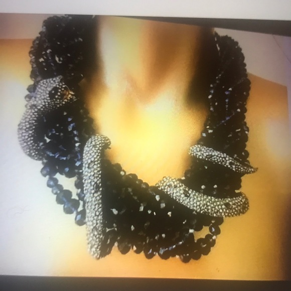 RARE AND VERY HARD TO FIND    NECKLACE!!! - Picture 4 of 16